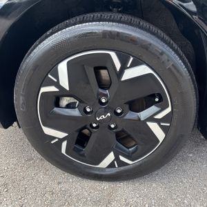 2023 KIA NIRO EV WIND thumbnail 17