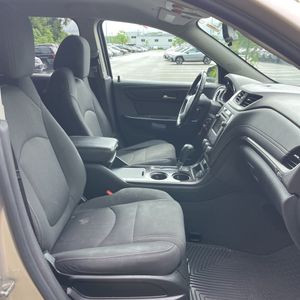 2017 Chevrolet TRAVERSE LT — миниатюра 33