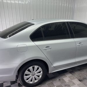 VOLKSWAGEN JETTA BASE - 9