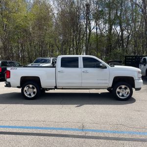 CHEVROLET SILVERADO 1500 - 10