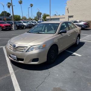 TOYOTA CAMRY - 1