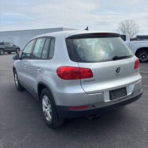 VOLKSWAGEN TIGUAN S - 5