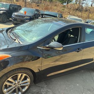 HYUNDAI ELANTRA GT BASE - 2