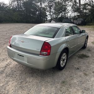 صورة 8 لـ 2006 Chrysler 300 TOURING