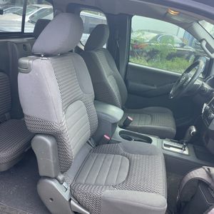 2012 Nissan FRONTIER SV — миниатюра 32