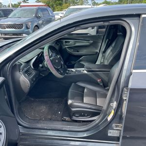 2019 Chevrolet IMPALA LT — миниатюра 32