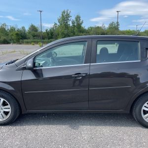 2013 Chevrolet SONIC LT AUTO — фото 4