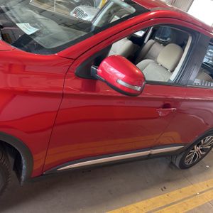 MITSUBISHI OUTLANDER SE - 4