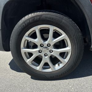 2015 JEEP CHEROKEE LATITUDE — фото 19