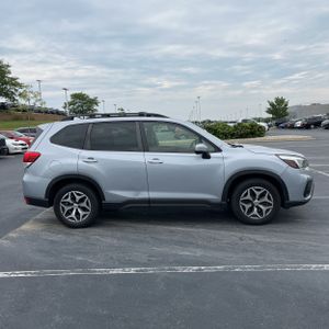 2020 Subaru FORESTER PREMIUM — фото 10