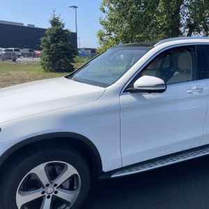 2017 Mercedes-BENZ GLC — фото 2