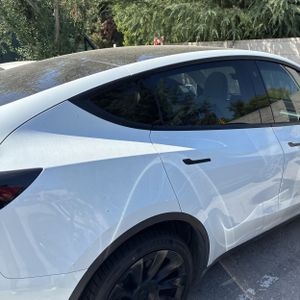 TESLA MODEL Y LONG RANGE - 7