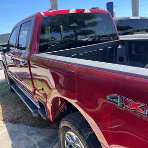 FORD F-250 SUPER DUTY LARIAT - 4