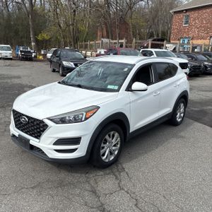HYUNDAI TUCSON VALUE - 1