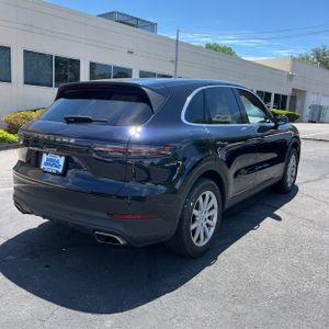 PORSCHE CAYENNE - 8