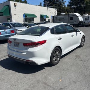 KIA OPTIMA LX TURBO - 7