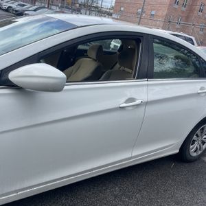 HYUNDAI SONATA GLS - 4