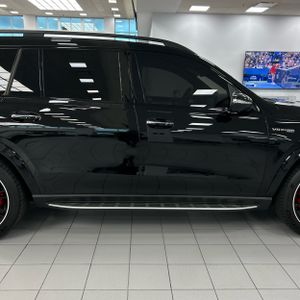 2026 Mercedes-BENZ AMG GLS 63 4MATIC+ — фото 11