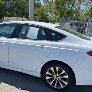 FORD FUSION SE - 6