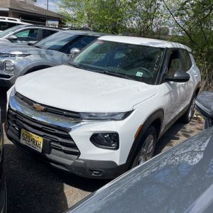 CHEVROLET TRAILBLAZER LS - 1