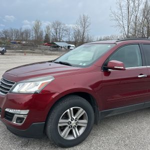 CHEVROLET TRAVERSE LT - 2
