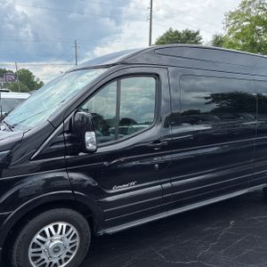 FORD TRANSIT 150 - 2