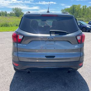 صورة 7 لـ 2019 FORD ESCAPE SE