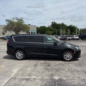 CHRYSLER VOYAGER LX - 10