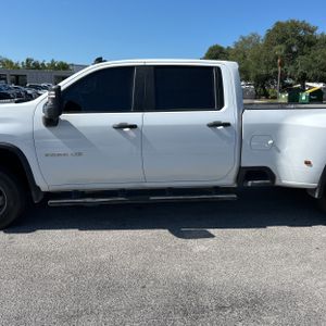 CHEVROLET SILVERADO - 4