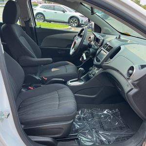 صورة مصغرة 33 لـ 2015 Chevrolet SONIC LT AUTO