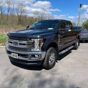 FORD F350 S/D LARIAT - 1
