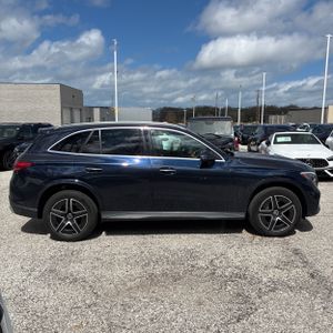 MERCEDES-BENZ GLC - 10