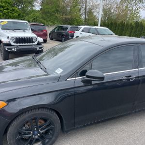 FORD FUSION SE - 2