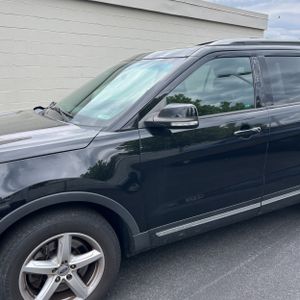 FORD EXPLORER XLT - 2