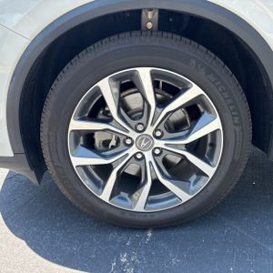 2023 Acura MDX SH-AWD W/TECH 缩略图 17