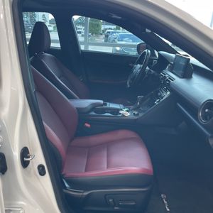 2024 Lexus IS 300 BASE — миниатюра 31