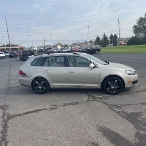 VOLKSWAGEN JETTA SPORTWAGEN SE PZEV - 10