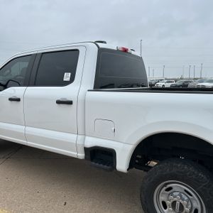 FORD F-250 XL - 6
