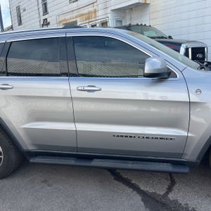 2019 JEEP GRAND CHEROKEE LAREDO E — миниатюра 11