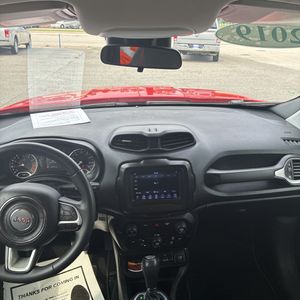 صورة مصغرة 36 لـ 2019 JEEP RENEGADE LATITUDE