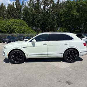 2018 Bentley BENTAYGA BASE — фото 3