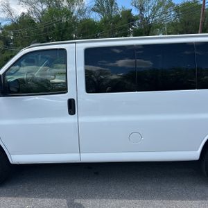 CHEVROLET EXPRESS LT 2500 - 4