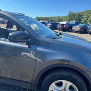 2013 Toyota RAV4 LE 照片 13