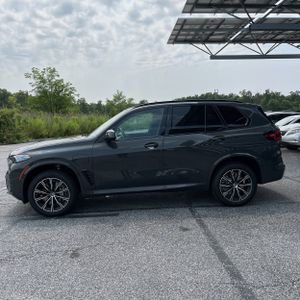 2026 BMW X5 PHEV XDRIVE50E — фото 3