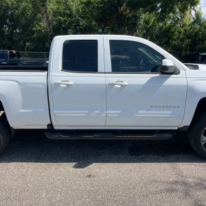 2017 Chevrolet SILVERADO 1500 LT — миниатюра 11