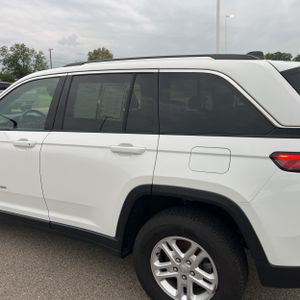 2023 JEEP GRAND CHEROKEE LAREDO 照片 6