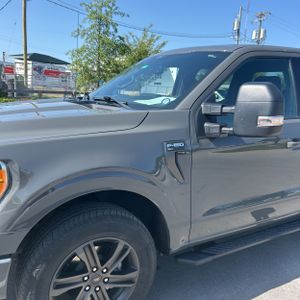 صورة 2 لـ 2021 FORD F-150 XLT