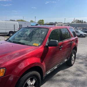 FORD ESCAPE XLT - 2