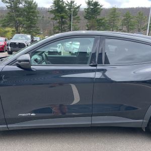 FORD MUSTANG MACH-E SELECT - 4