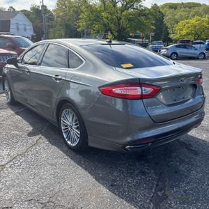 FORD FUSION SE - 5